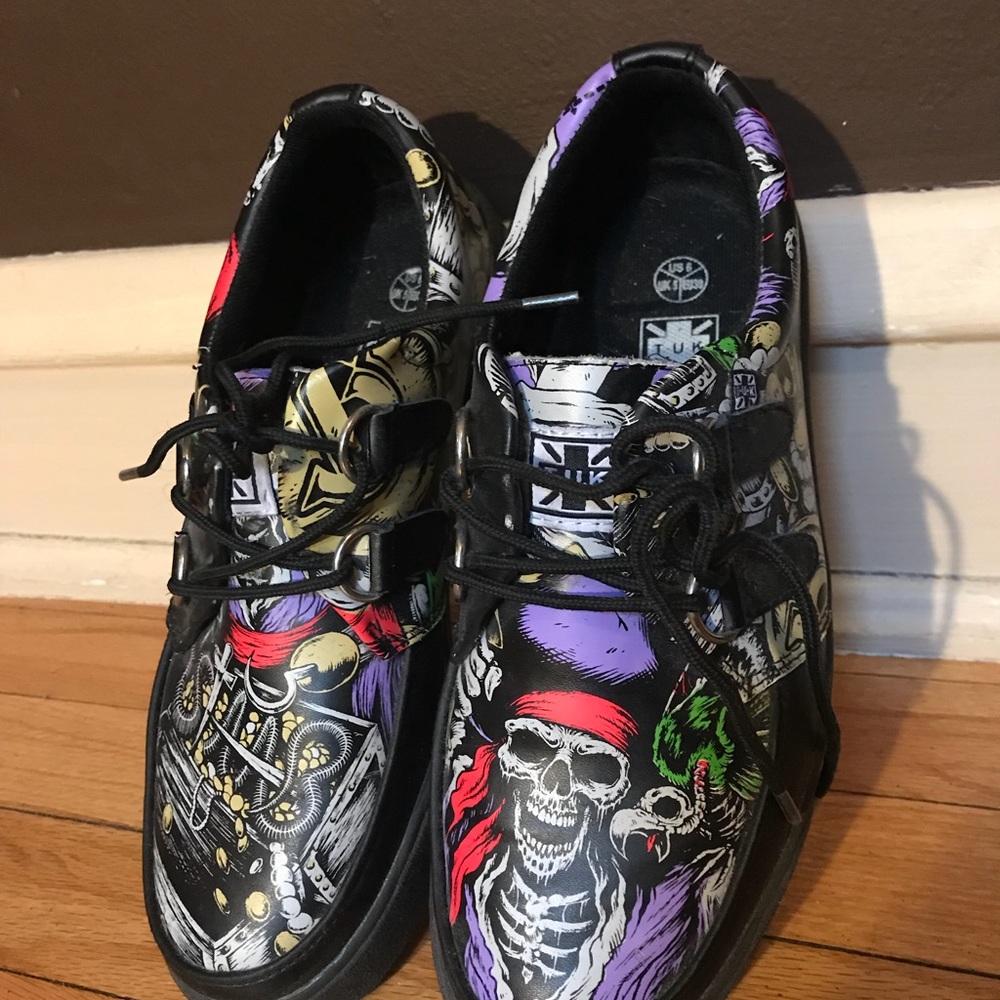 TUK CREEPERS